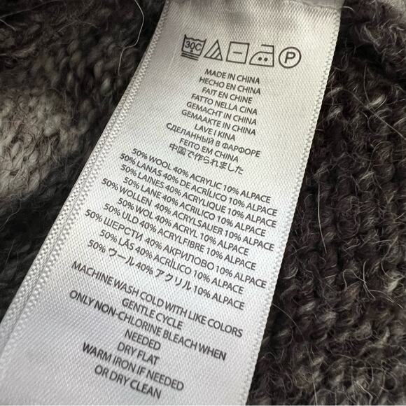 Athleta Tank Top Work Out Athletic Yoga Shirt Built in Bra Women’s Small - Picture 6 of 6